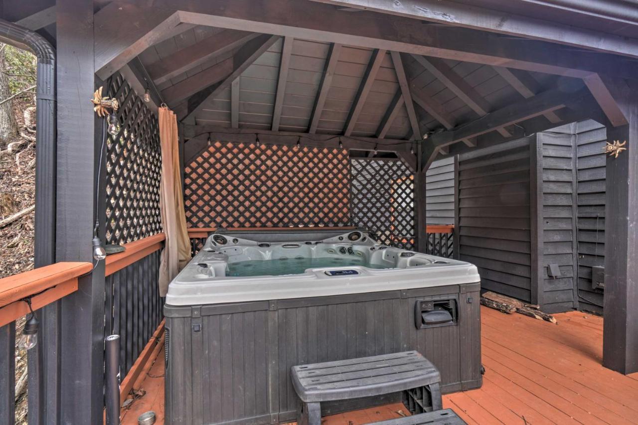 Tree Top Dream Cabin With Hot Tub In Gatlinburg! Exterior foto